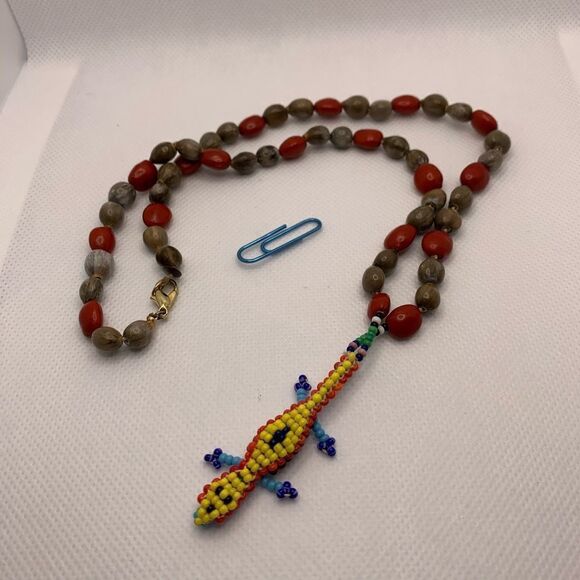 Jewelry - ‎Seed Bead Iguana Lizard Seed Necklace